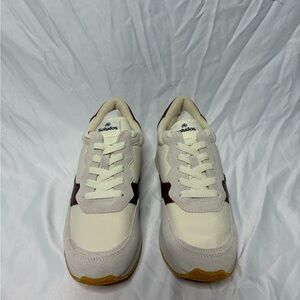 Soludos Off-White and Maroon Sneakers